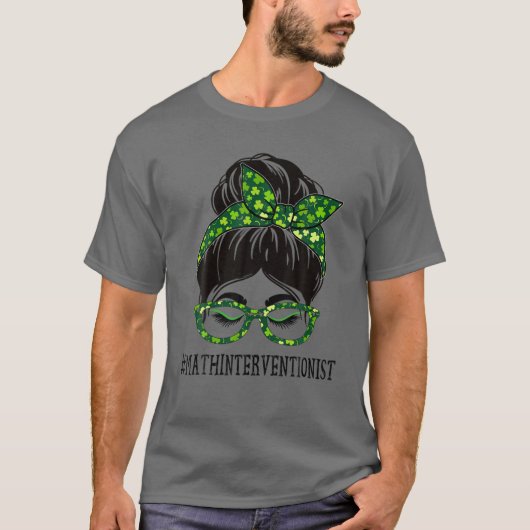 Math Interventionist Messy Bun St Patrick's Day Sh Tシャツ (正面)