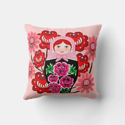 matryoshkaの人形およびロシアのな民芸Khokhloma クッション (裏面)