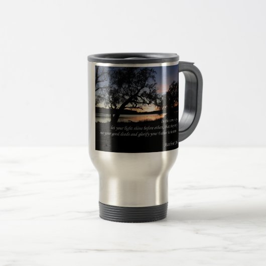 Matthewの5:16はあなたの軽い輝やきを…可能にしました トラベルマグ (正面右)