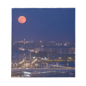 Matyasの隣のフィッシャーメンズバスティオンから表示 ノートパッド (正面)