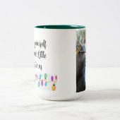 MAUIの小さなクリスマスマグを自分で持っている ツートーンマグカップ (中央)