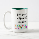 MAUIの小さなクリスマスマグを自分で持っている ツートーンマグカップ (左)