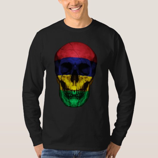 Mauritius Flag Skull Mauritian Roots Proud Patriot Tシャツ (正面)