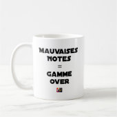 MAUVAISES NOTES = GAMME OVER - Jeux de mots コーヒーマグカップ (左)