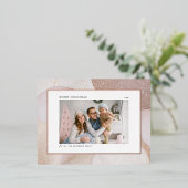 Mauveトーンとグリッターアクセント写真クリスマス 箔シーズンポストカード (立ち正面)