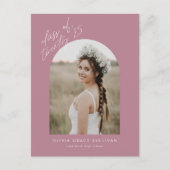 Mauve Class of 2025 Arch Photo Gradation インビテーションポストカード (正面)