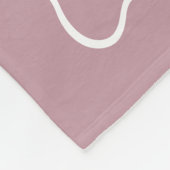 Mauve Wavy Border Monogrammed フリースブランケット (角)