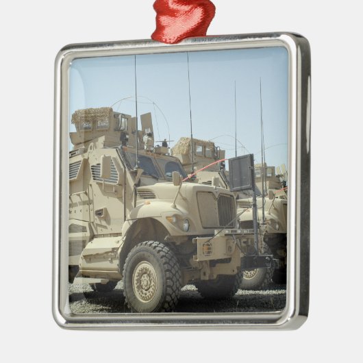 MaxxPro鉱山耐性待ち伏せ車保護両 メタルオーナメント (左)