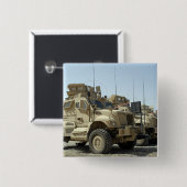 MaxxPro鉱山耐性待ち伏せ車保護両 缶バッジ (正面&裏面)