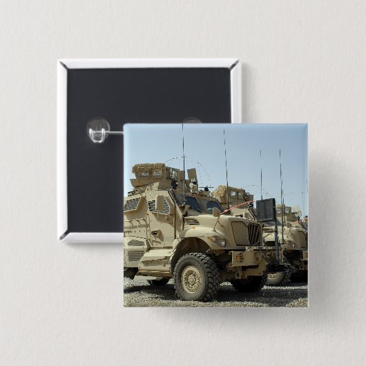 MaxxPro鉱山耐性待ち伏せ車保護両 缶バッジ (正面&裏面)