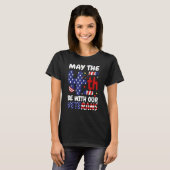 May The Forth Be With Our Veterans USA Flag Indepe Tシャツ (正面フル)