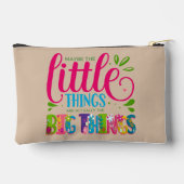 Maybe The Little Things Are Actually The Big Thing アクセサリーポーチ (裏面)