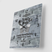 McAnally's Pub Black Logo スクエア壁時計 (傾斜)