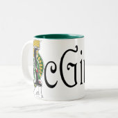 McGinnisのケルト族のドラゴンのマグ ツートーンマグカップ (正面左)