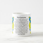 McGovern家族の紋章付き外衣 コーヒーマグカップ (中央)