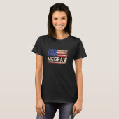 McGrawの姓のTシャツ McGrawの名前 アメリカ国旗 Tシャツ (正面フル)