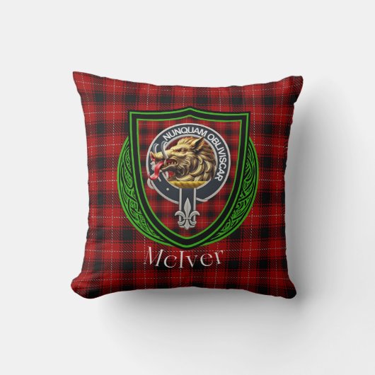 McIver Scottish Clan Tartan & Crest クッション (正面)