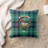 McLeod Clan Tartan, Badge and Motto Pillow クッション (ブランケット)