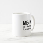 ME VS ME -やる気を起こさせる引用文マグカップ コーヒーマグカップ (正面右)