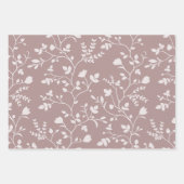 Meandering Florals Gentle Muted Botanicals ラッピングペーパーシート (正面)