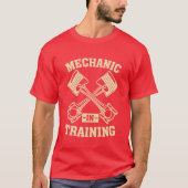 Mechanic Inraining Automobile Mechanic Car Mecha v Tシャツ (正面)