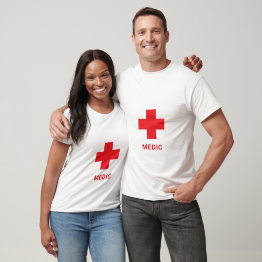 MEDIC & First Aid, Cross, Ambulance, Doctor  Tシャツ (ユニセックス)