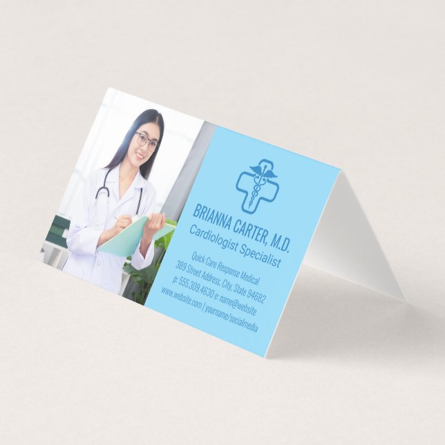 Medical Doctorとクリップボード | 病院労働者 (正面)