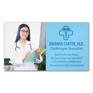 Medical Doctorとクリップボード 病院労働者 マグネット名刺