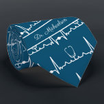 Medical Doctor Name Cardiologist Cardiogram ECG ネクタイ<br><div class="desc">This design is great for cardiologists, doctors, nurses, physicians, and any many other medical practitioners. The cardiogram pattern sits on top of a blue background, and at the bottom of the tie is a space to add the name of the person wearing the tie.</div>