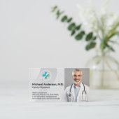 Medical Doctor Smiling | Health Care Services Logo 名刺 (スタンド正面)