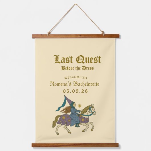 Medieval “Last Quest Bachelorette Welcome 吊り下げ型タペストリー (正面)
