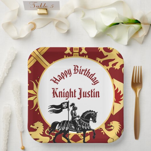 Medieval Renaissance Knight Birthday ペーパープレート (ウェディング)