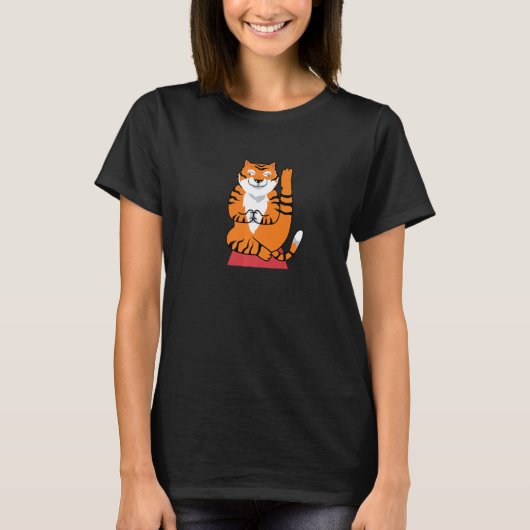 Meditating statue tiger relaxation mindfulness yog tシャツ (正面)