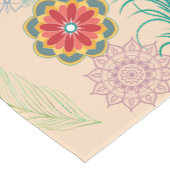 Meditative Elegance: Mandalas and Peacock Feathers ショートテーブルランナー (コーナー)