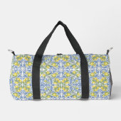 Mediterranean Blue Citrus Lemon Tile Pattern ダッフルバッグ (正面)