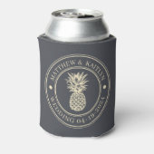 Mediterranean Gray Pineapple Wedding Crest & Names 缶クーラー (缶裏面)