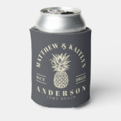 Mediterranean Gray Tropical Pineapple WeddingCrest 缶クーラー (缶裏面)