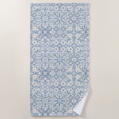 Mediterranean Tiles, Moroccan, Majolica, Azulejo ビーチタオル (正面)