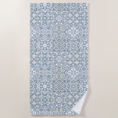 Mediterranean Tiles, Moroccan, Majolica, Azulejo ビーチタオル (正面)