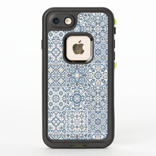 Mediterranean Tiles, Moroccan, Majolica, Azulejo LifeProof iPhoneケース (裏面)