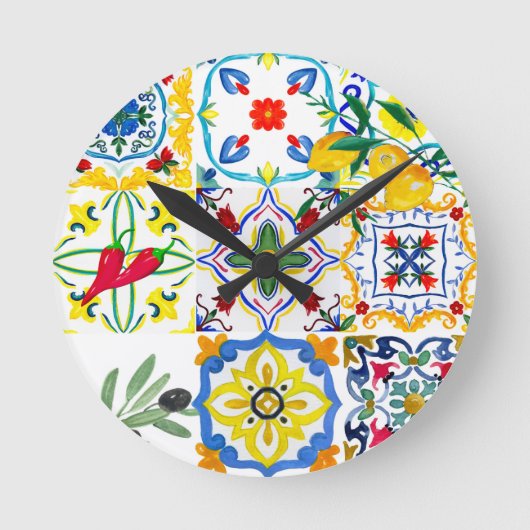 Mediterranean tiles,olives,chilli peppers,lemons  ラウンド壁時計 (正面)