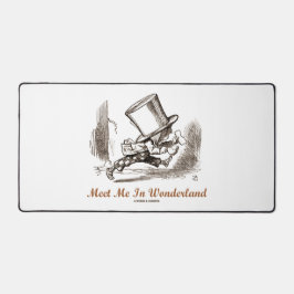 Meet Me In Wonderland不機嫌ハッタランニングー デスクマット
