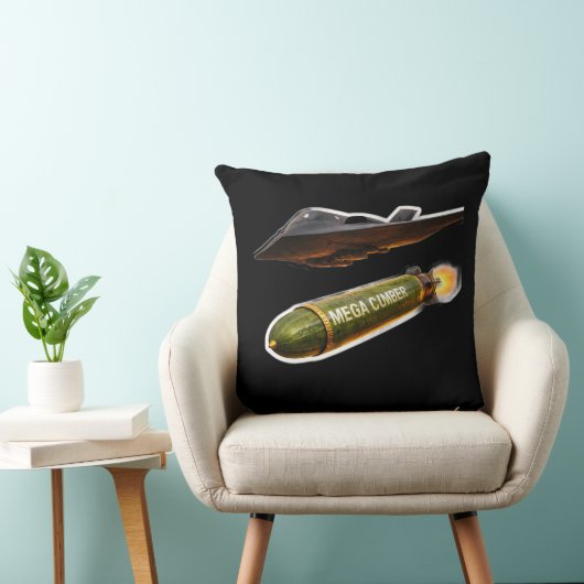 Mega cumber throw pillow クッション (椅子)