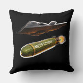 Mega cumber throw pillow クッション (裏面)