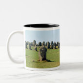 Megalithic永続的な石の直線 ツートーンマグカップ (左)