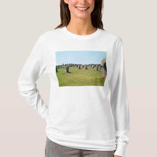 Megalithic永続的な石の直線 Tシャツ (正面)