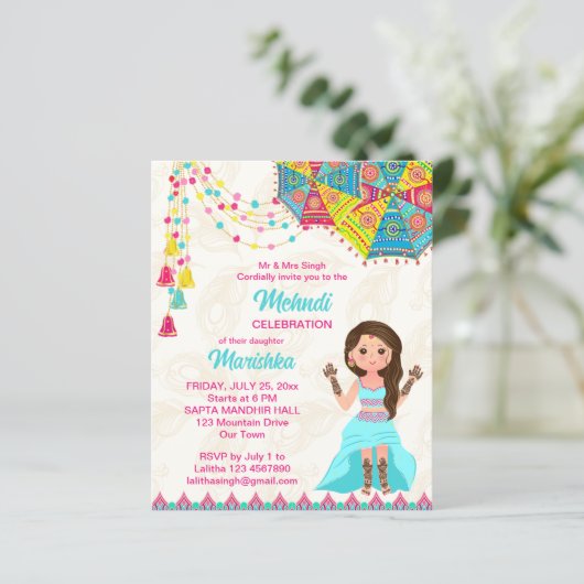 Mehndi予算招待状ピンク青かわいいインディアン女の子 (スタンド正面)