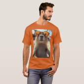Meister der Entspannung – Das relaxte Capybara Tシャツ (正面フル)