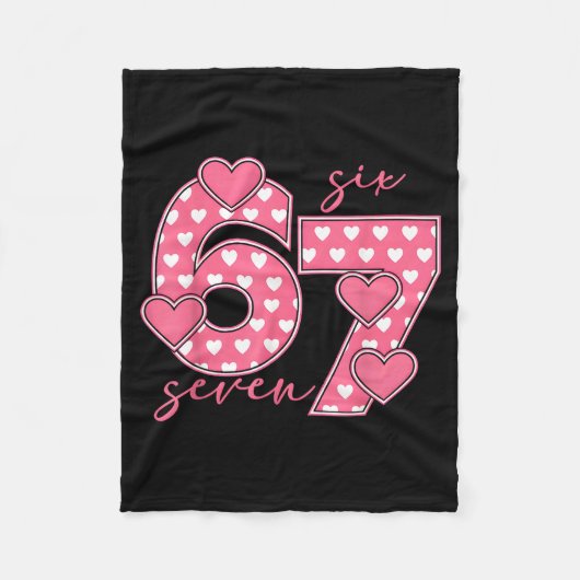 Meme 67 6 7 Six Seven Funny Valentines Day  フリースブランケット (正面)