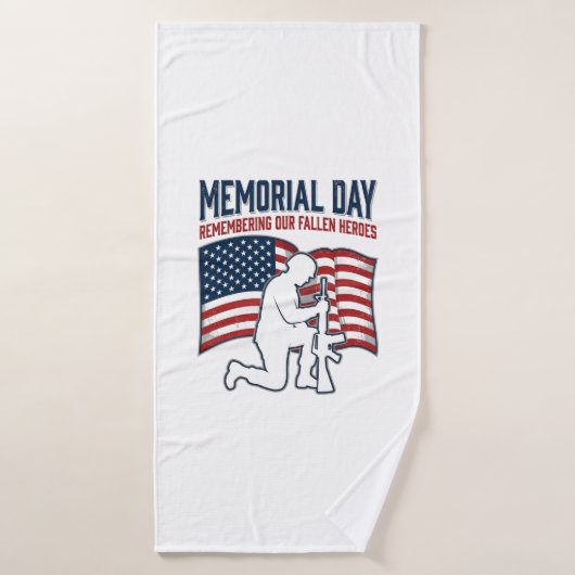 Memorial Day Fallen Heroes Patriotic Soldier Shirt バスタオル (バスタオル)